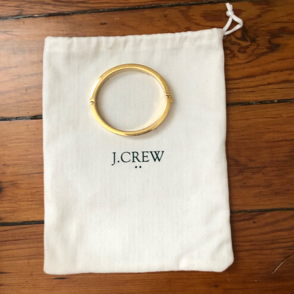 J Crew Shiny Gold Oval Clasp Bracelet